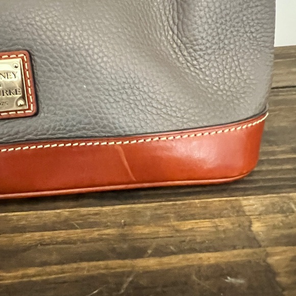 Dooney & Bourke Darcy Satchel. Elephant/Grey/Mushroom and Brown Leather Bag - Picture 6 of 11